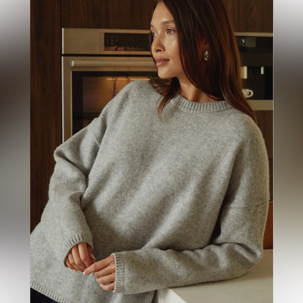 Cozy Few Moda 100% Wool Gray Women's Sweater